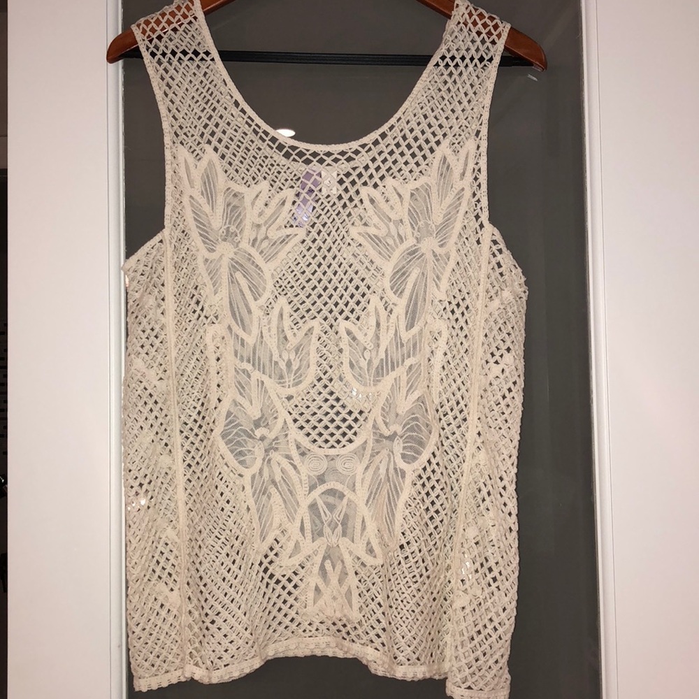 Women’s crochet top